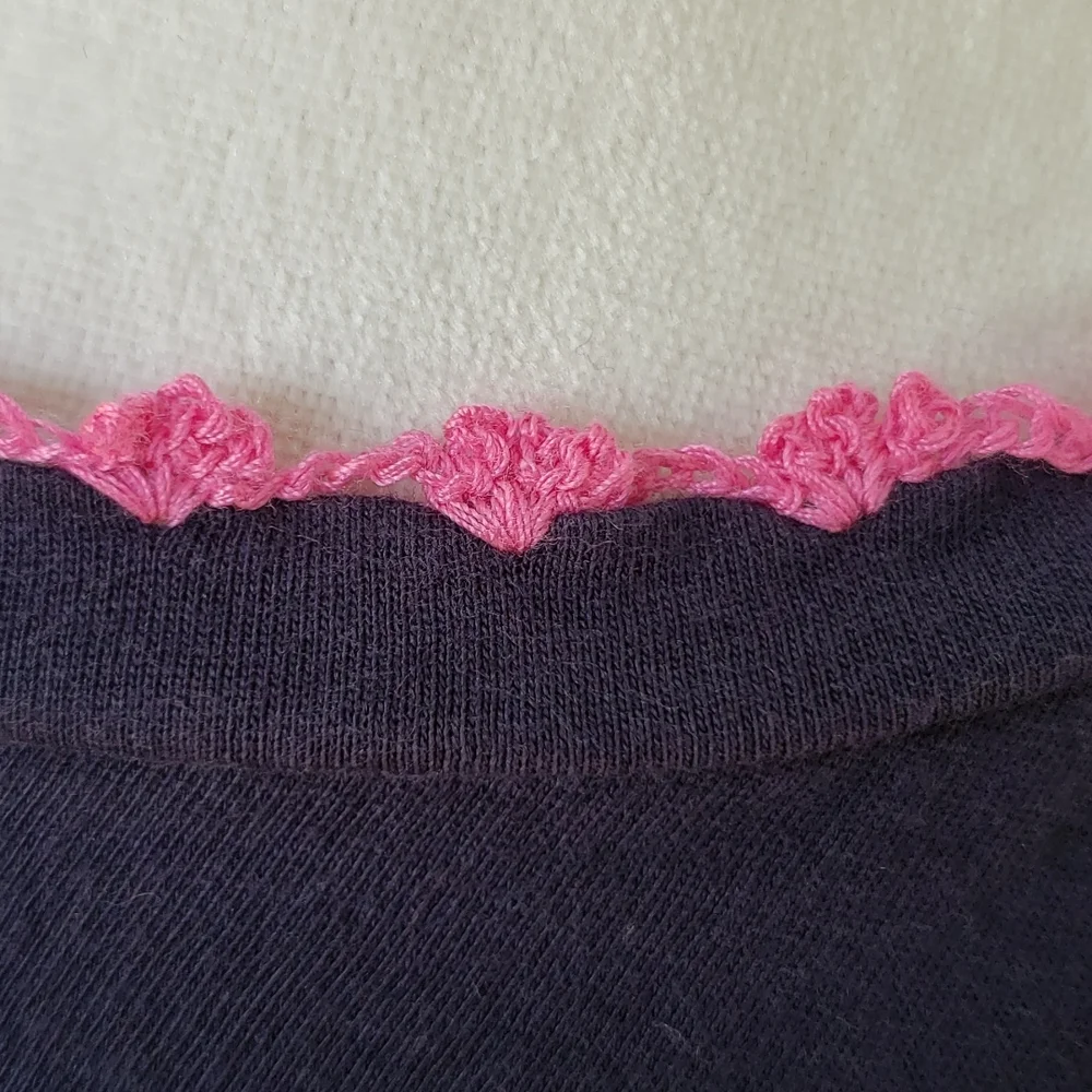 Pink Crochet Edge. Blue Tee Pink Accent. Knit - Picture 2 of 8